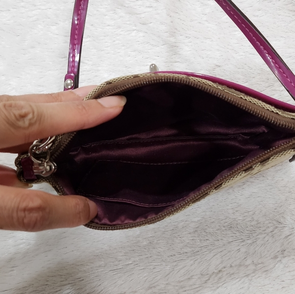 COACH Wristlet - Picture 6 of 8